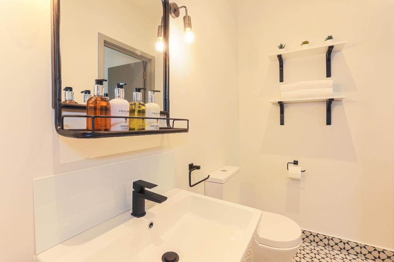 בארי Goodstay Apartments By Urban Space מראה חיצוני תמונה